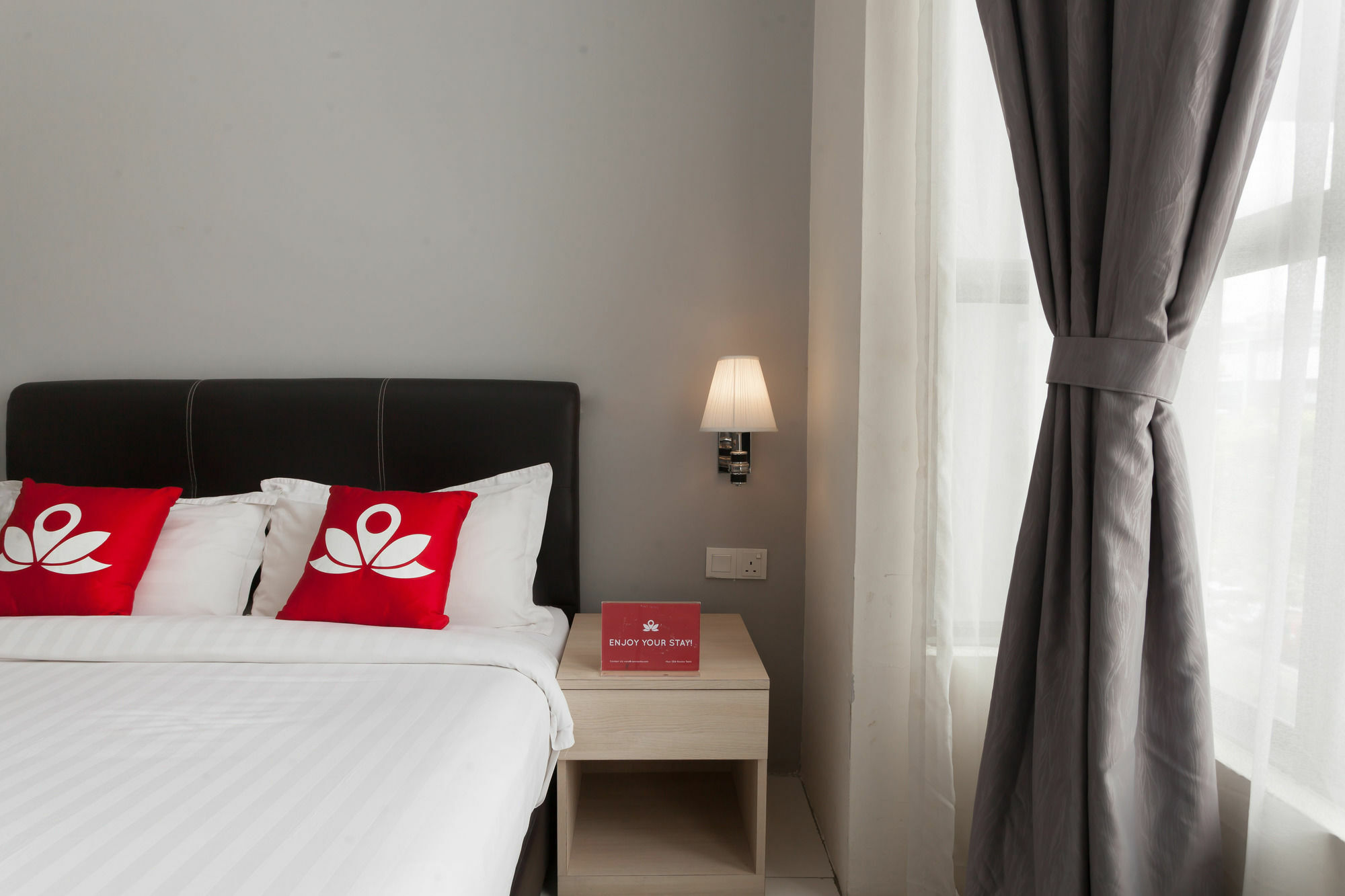 Zen Rooms Sungai Besi Kuala Lumpur Exterior photo